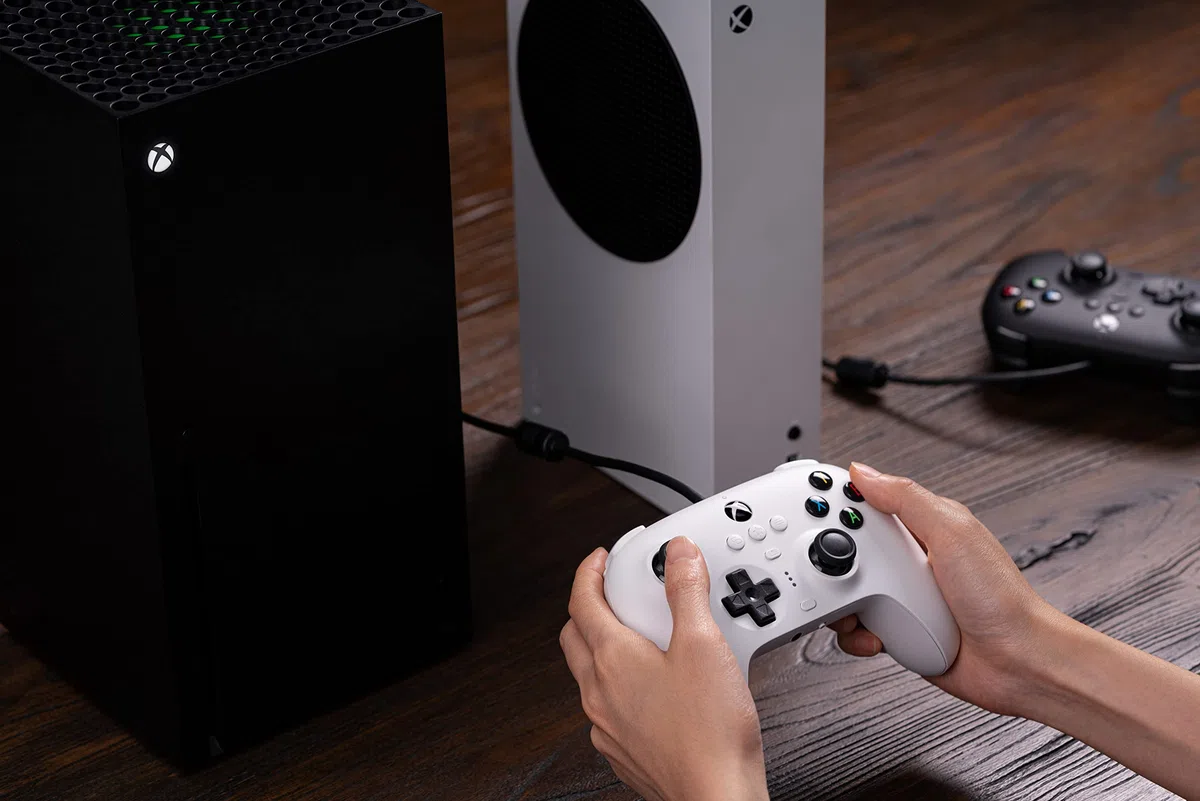 8Bitdo Ultimate Wired Controller for Xbox Series X, Xbox Series S, Xbox One, Windows 10 & Windows 11 (Black) (Xbox Series X)